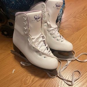 Jackson Ice Skates Size 5
